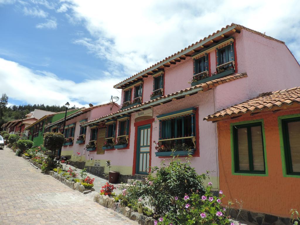 Hotel Los Geranios Duitama Bagian luar foto