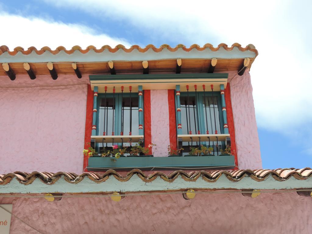 Hotel Los Geranios Duitama Bagian luar foto