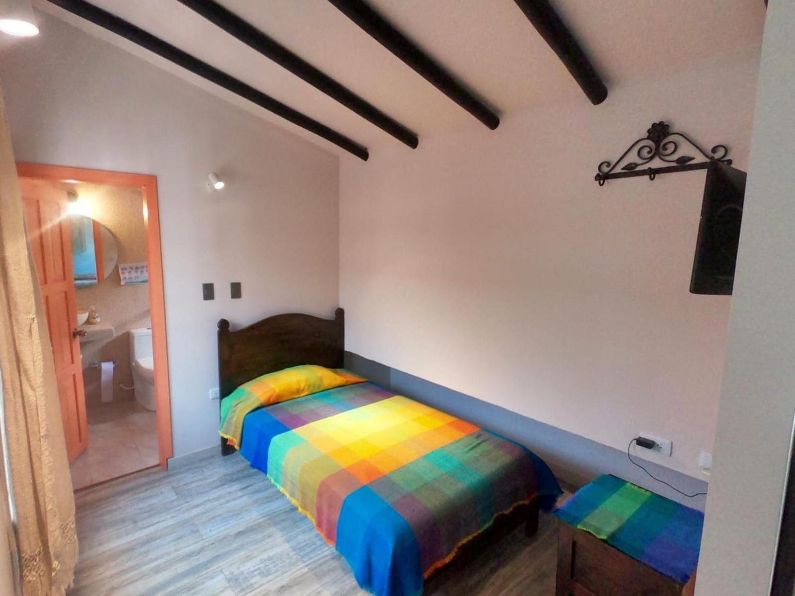 Hotel Los Geranios Duitama Bagian luar foto