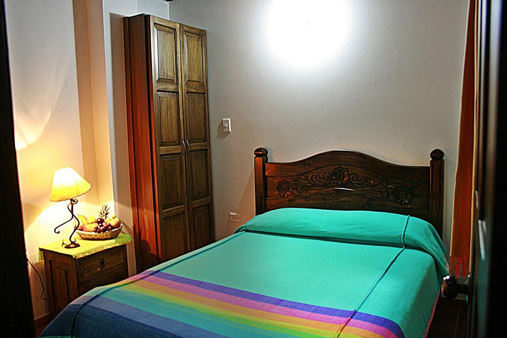 Hotel Los Geranios Duitama Ruang foto
